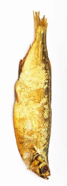 Копченая рыба изолирована на белом — стоковое фото
