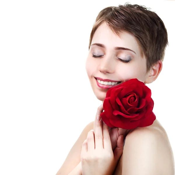 Πορτρέτο του νεαρή όμορφη γυναίκα με κόκκινο τριαντάφυλλο — Φωτογραφία Αρχείου
