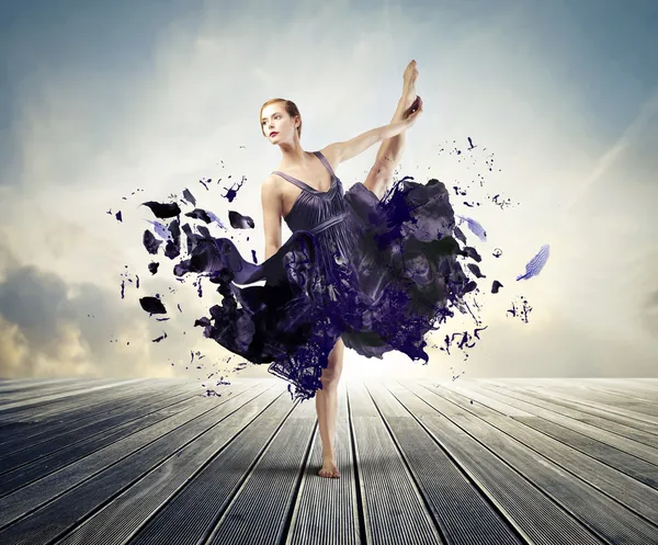 Bailarina artística —  Fotos de Stock