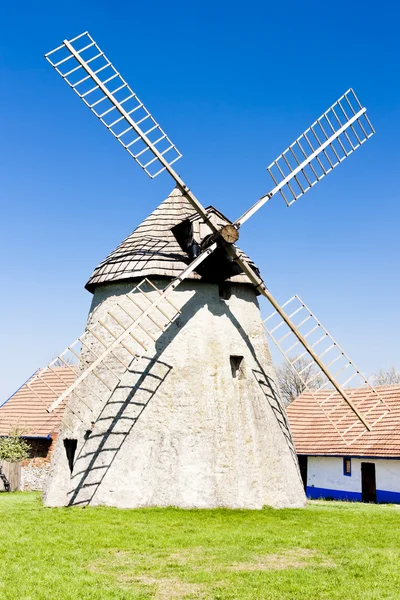 风车，kuzelov，捷克共和国 — 图库照片