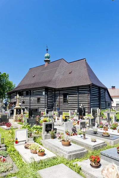 Dřevěný kostel v slavonov, Česká republika — Stock fotografie