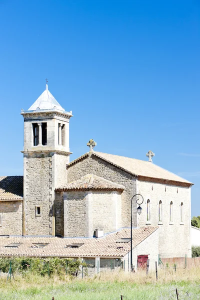 Kerk in vernegues, provence, Frankrijk — Stockfoto