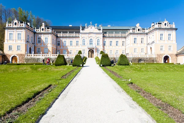Nove hrady slott, Tjeckien — Stockfoto