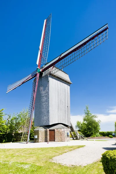 Wooden windmill Drievenmeulen near Steenvoorde, Nord-Pas-de-Cala — Stock Photo, Image