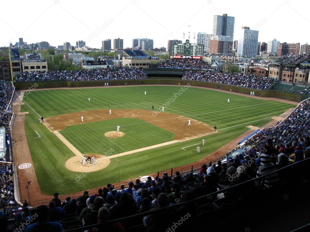 Wrigley Field - Chicago Cubs – Stock Editorial Photo © Ffooter