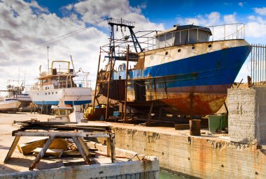 Rusty ship clipart