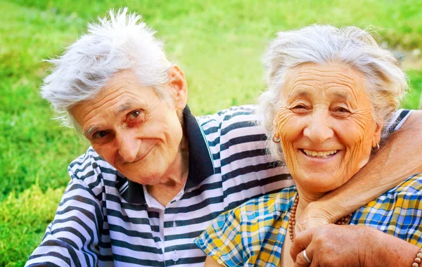 Two seniors in love — Stock Photo, Image