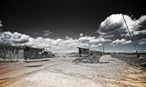 Pusty scena - ruiny opuszczonych terenów przemysłowych — Zdjęcie stockowe