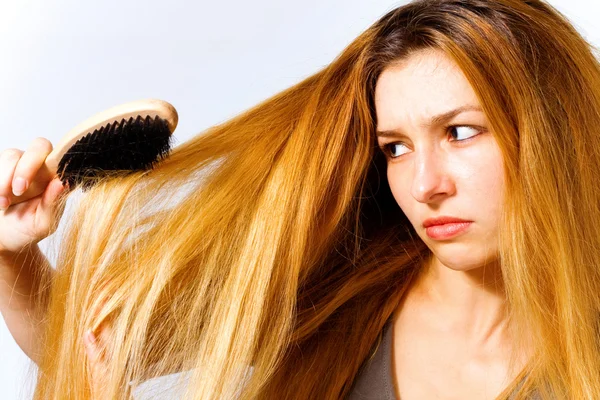 Frau mit Haarproblem — Stockfoto