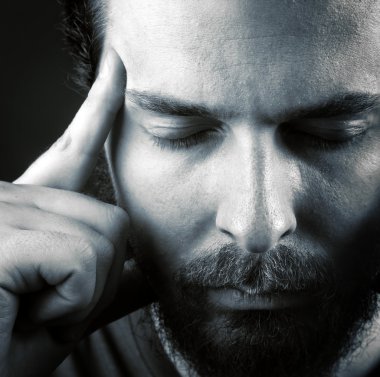 baş ağrısı ya da düşün meditasyon kavramı