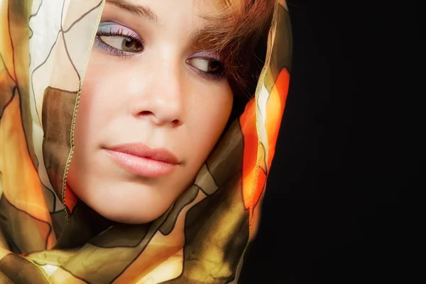 Renkli vail zarif şehvetli genç kadın — Stok fotoğraf