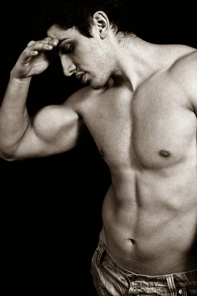 Moe triest vermoeide mannelijke bodybuilder — Stockfoto
