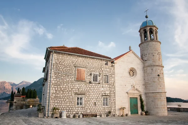 Church on one of the Perast islands, Montenegro — Stock Photo, Image