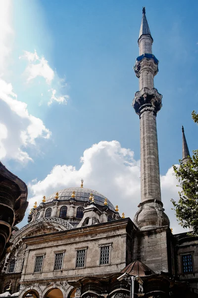 Mosque and minarets — Stock Photo, Image