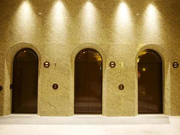 Tres ascensores — Foto de Stock