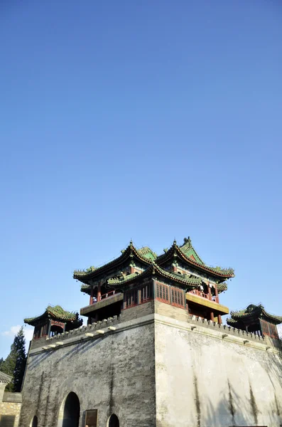 Typowym chińskim, wieża brama — Zdjęcie stockowe