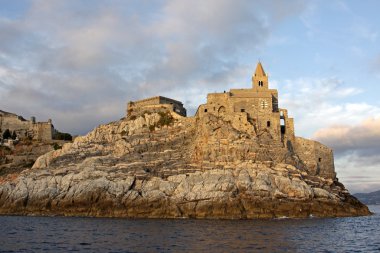 portovenere st. peter Kilisesi