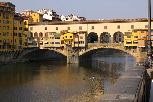 Ponte vecchio ve arno — Stok fotoğraf
