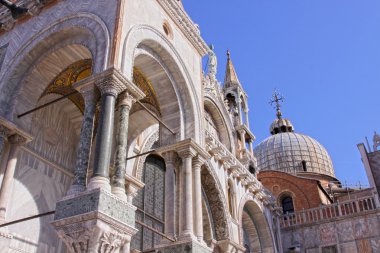 Saint Mark's Basilica yan görünümü