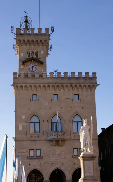 San Marino 'daki Pubblico Sarayı — Stok fotoğraf
