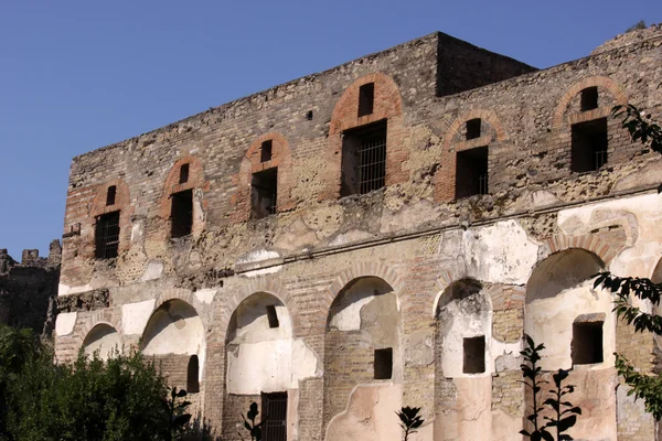 Zweistöckiges Gebäude in Pompeji — Stockfoto
