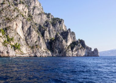 Capri kayalık sahil şeridi