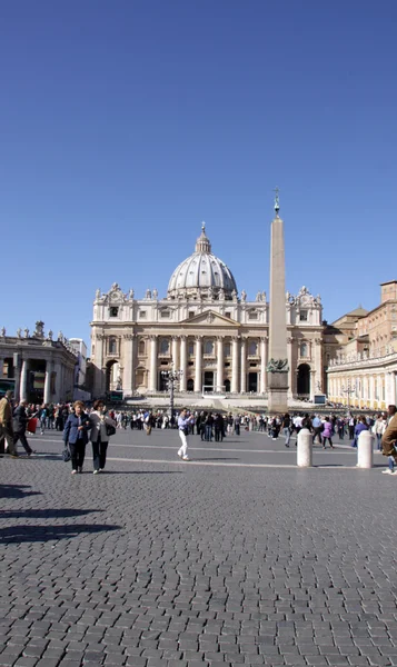 St. Peter's Square Tourists — Stock Photo, Image