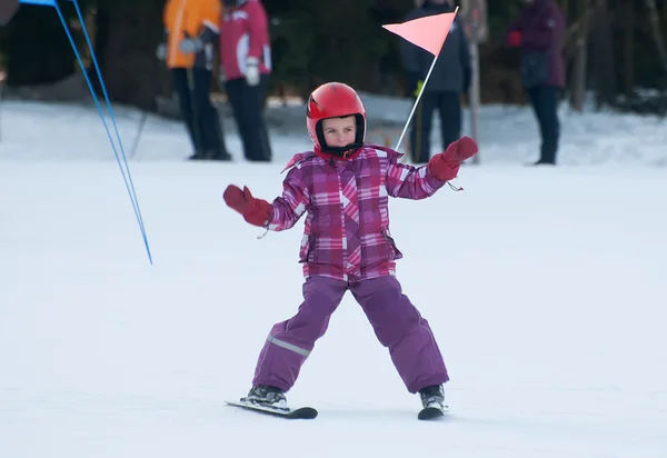 Οδήγησης σκι κορίτσι — Φωτογραφία Αρχείου