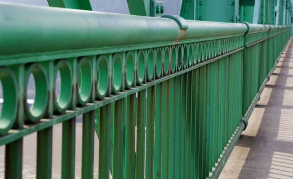 Only Railing in perspective on St. Johns Bridge — Stock Photo, Image