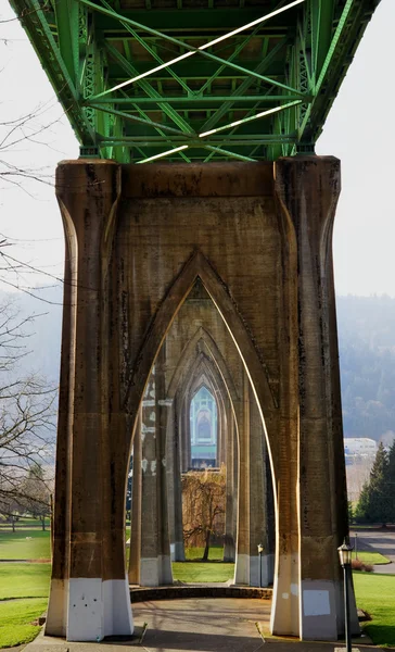 ใต้สะพานเซนต์จอห์น — ภาพถ่ายสต็อก