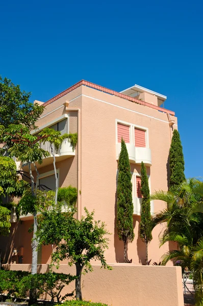 Lussuosa casa sulla spiaggia — Foto Stock