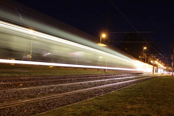 Vlak v noci — Stock fotografie