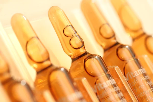 Hohe Dosis Vitamin C infusion lizenzfreie Stockbilder