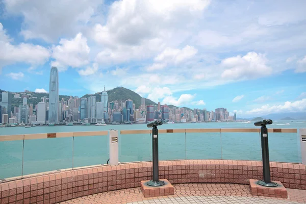 Point de vue avec télescope près de Hongkong, Chine — Photo