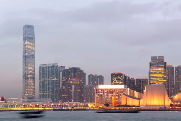 Porto de Hong Kong ao pôr-do-sol — Fotografia de Stock