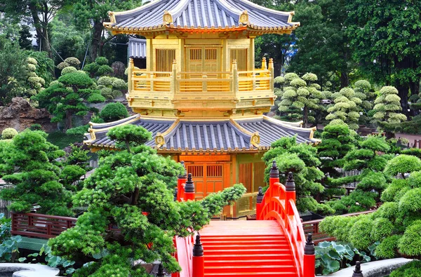 Paviljongen av absolut perfektion i nan lian trädgård, hong kon — Stockfoto