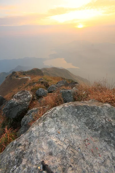 Bergketen zonsondergang — Stockfoto