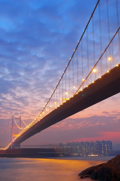Långa bron i solnedgången timme — Stockfoto