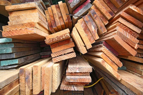 Pila di tavole di legno. — Foto Stock