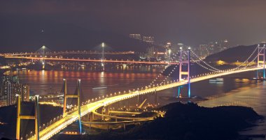 gece hong Kong'daki Tsing ma bridge