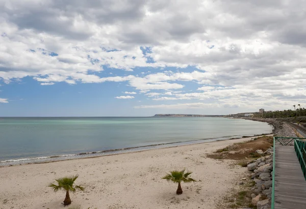 Vista para o aeroporto praia Alicante — Fotografia de Stock
