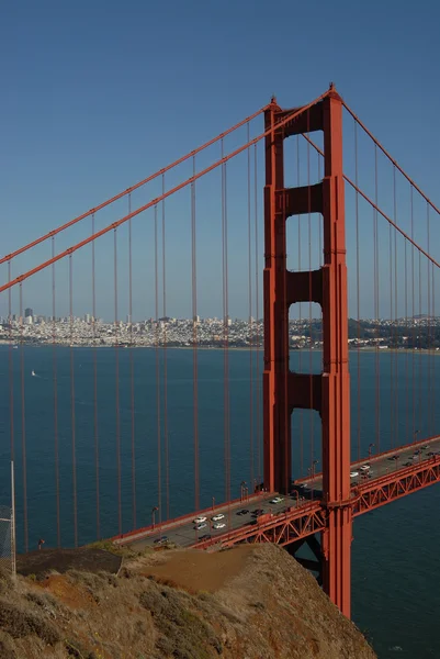 Золотые ворота и Сан-Франциско — стоковое фото