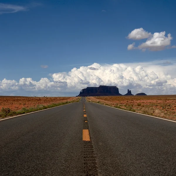 Estrada sem fim — Fotografia de Stock