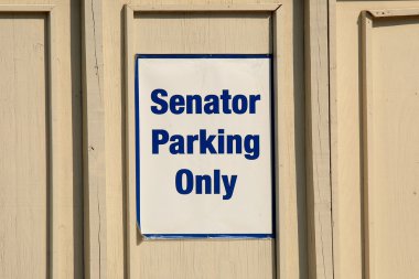 Senator park only sign clipart