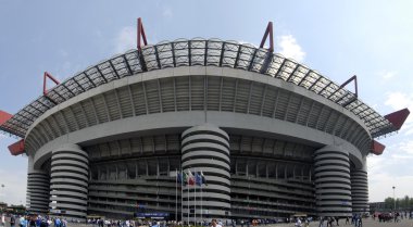 Meazza Futbol Stadyumu