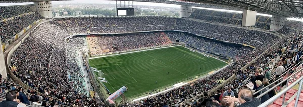 Stadionu piłkarskiego Meazza — Zdjęcie stockowe
