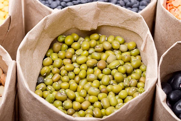 Gröna bönor i ett paket — Stockfoto