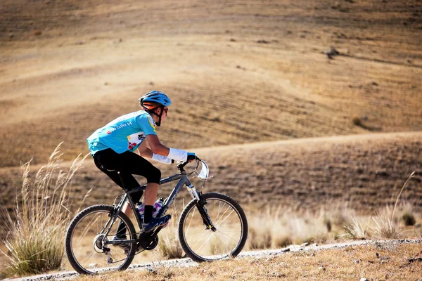 Aventura bicicleta de montaña competencia —  Fotos de Stock