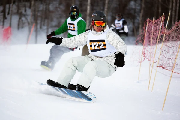 Zima narciarzy i bordercross konkurencji — Zdjęcie stockowe