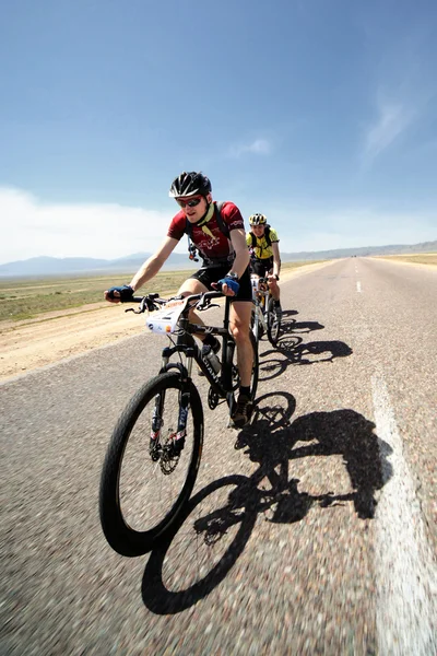 Competencia bicicleta de montaña — Foto de Stock